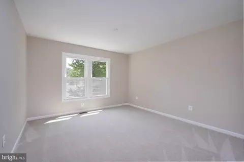 Bedroom - 13413 Autumn Ridge Ln, Silver Spring, MD 20906 photo 2 of 6