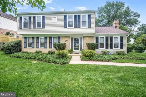 7906 Ivymount Ter, Potomac, MD 20854