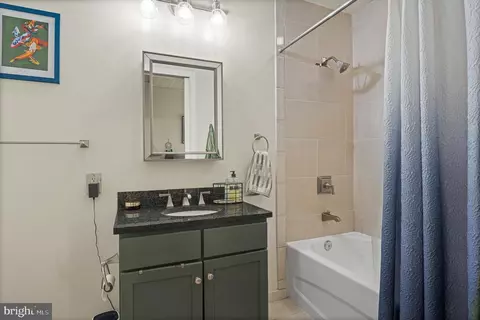 Bath - 8310 Fenton St #A, Silver Spring, MD 20910 photo 1 of 4