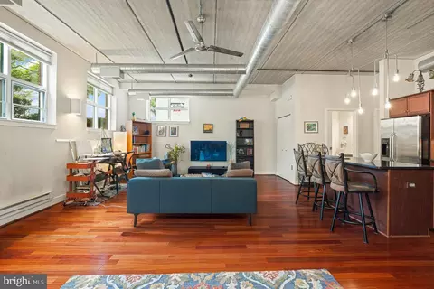 Living - 8310 Fenton St #A, Silver Spring, MD 20910 photo 1 of 4