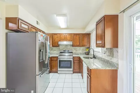 12206 Lemar Ct, Silver Spring, MD 20904 photo 17