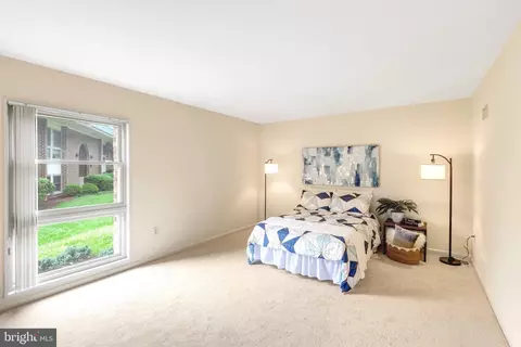 3350 Gleneagles Dr #70-1A, Silver Spring, MD 20906 photo 5