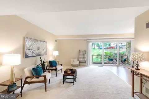 3350 Gleneagles Dr #70-1A, Silver Spring, MD 20906 photo 3