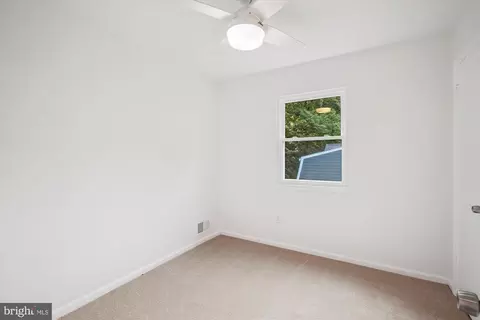 Bedroom - 12531 Heurich Rd, Silver Spring, MD 20902 photo 5 of 9