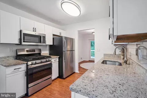 Kitchen - 12531 Heurich Rd, Silver Spring, MD 20902 photo 3 of 4