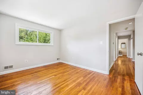 905 Kenbrook Dr, Silver Spring, MD 20902 photo 32