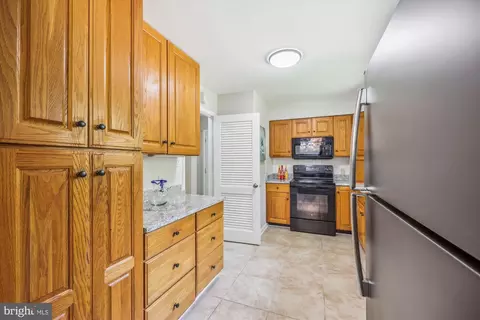 905 Kenbrook Dr, Silver Spring, MD 20902 photo 7