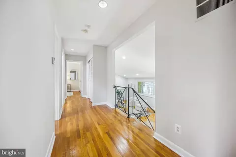 905 Kenbrook Dr, Silver Spring, MD 20902 photo 26