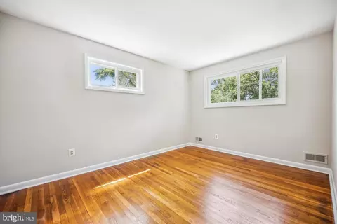 905 Kenbrook Dr, Silver Spring, MD 20902 photo 31