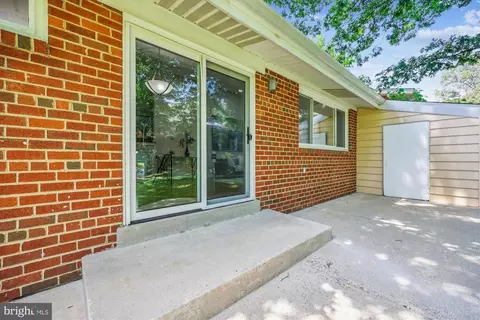 905 Kenbrook Dr, Silver Spring, MD 20902 photo 42