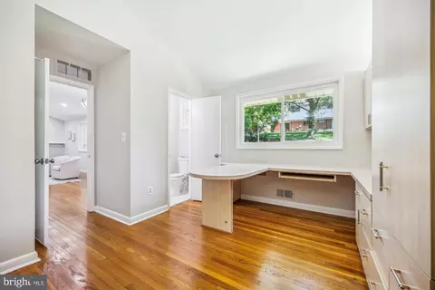 905 Kenbrook Dr, Silver Spring, MD 20902 photo 22