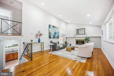 905 Kenbrook Dr, Silver Spring, MD 20902 photo 16