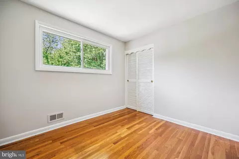905 Kenbrook Dr, Silver Spring, MD 20902 photo 34
