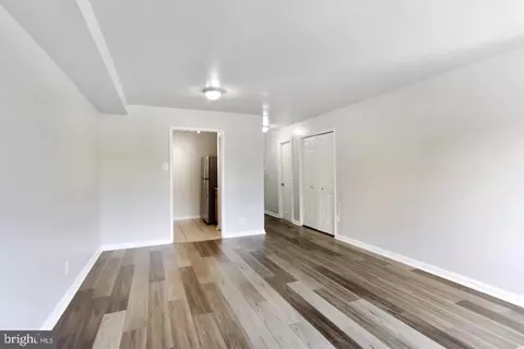 Living - 1900 Lyttonsville Rd #602, Silver Spring, MD 20910 photo 4 of 6