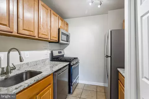 Kitchen - 1900 Lyttonsville Rd #602, Silver Spring, MD 20910 photo 1 of 3