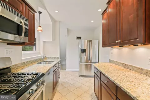 2601 Avena St, Silver Spring, MD 20902 photo 9