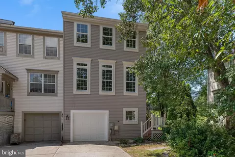 14160 Gallop Ter, Germantown, MD 20874