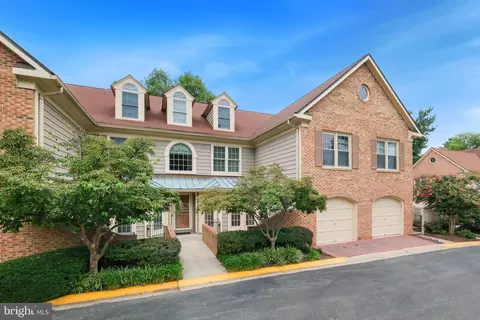 5 Luxberry Ct #2, North Bethesda, MD 20852