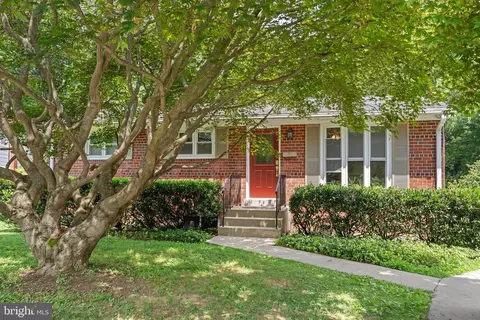 12119 Portree Dr, North Bethesda, MD 20852