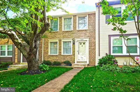 18045 Wagonwheel Ct, Olney, MD 20832