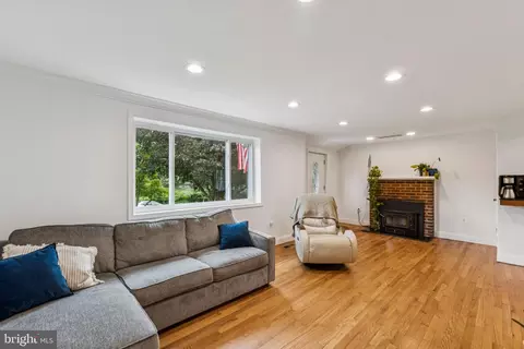 Living - 15921 Attleboro Rd, Silver Spring, MD 20905 photo 2 of 2