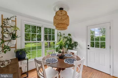 Dining - 15921 Attleboro Rd, Silver Spring, MD 20905 photo 1 of 3
