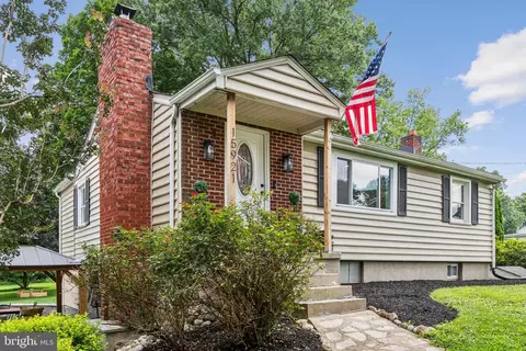 15921 Attleboro Rd, Silver Spring, MD 20905