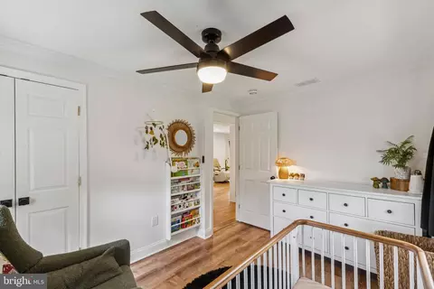 Entry Way - 15921 Attleboro Rd, Silver Spring, MD 20905 photo 3 of 5