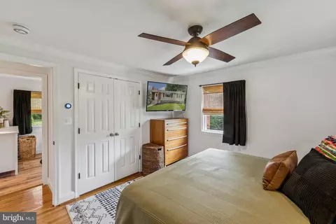 Bedroom - 15921 Attleboro Rd, Silver Spring, MD 20905 photo 4 of 6