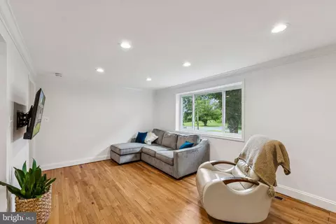 Living - 15921 Attleboro Rd, Silver Spring, MD 20905 photo 1 of 2