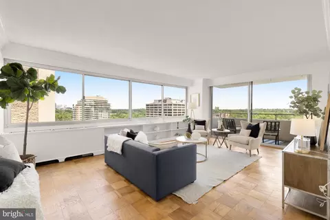 5500 Friendship Blvd #2308N, Chevy Chase, MD 20815
