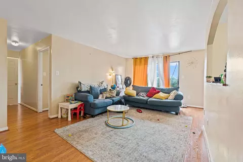 Living - 8830 Piney Branch Rd #704, Silver Spring, MD 20903 photo 1 of 3