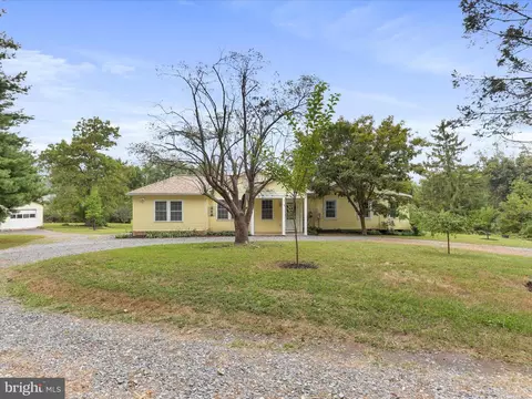 22119 Dickerson School Rd, Dickerson, MD 20842