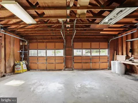 22119 Dickerson School Rd, Dickerson, MD 20842 photo 38