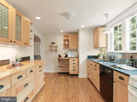 22119 Dickerson School Rd, Dickerson, MD 20842 photo 11