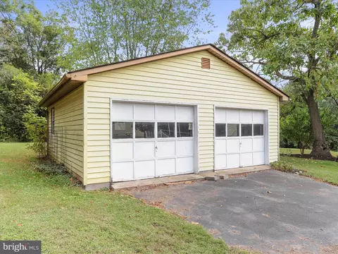 22119 Dickerson School Rd, Dickerson, MD 20842 photo 33