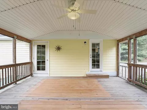 22119 Dickerson School Rd, Dickerson, MD 20842 photo 32