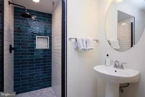 3616 Summer House St, Silver Spring, MD 20906 photo 6