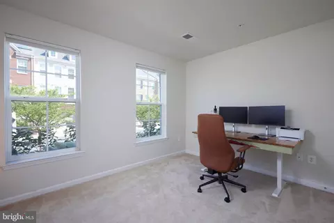 3616 Summer House St, Silver Spring, MD 20906 photo 4