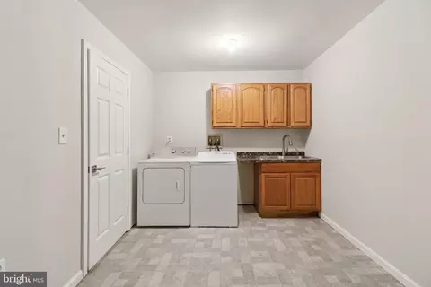13229 Osterport Dr, Silver Spring, MD 20906 photo 20