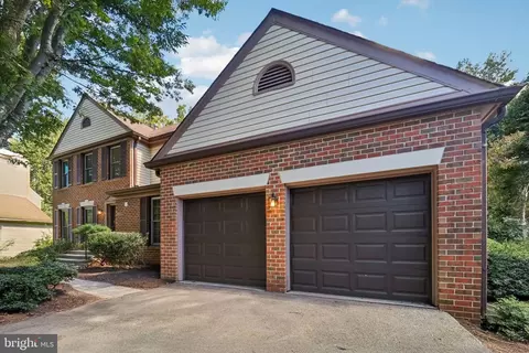 13229 Osterport Dr, Silver Spring, MD 20906 photo 2
