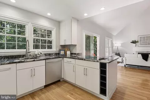13229 Osterport Dr, Silver Spring, MD 20906 photo 13