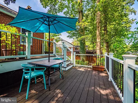2911 Collins Ave, Silver Spring, MD 20902 photo 2