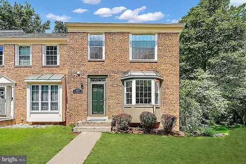 1611 Tanyard Hill Rd, Gaithersburg, MD 20879