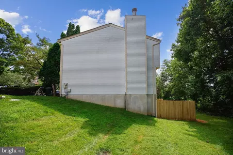 3737 Castle Ter #121, Silver Spring, MD 20904 photo 4