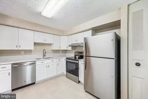 3737 Castle Ter #121, Silver Spring, MD 20904 photo 13