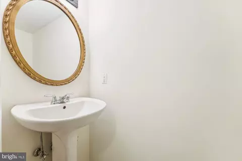 3737 Castle Ter #121, Silver Spring, MD 20904 photo 35