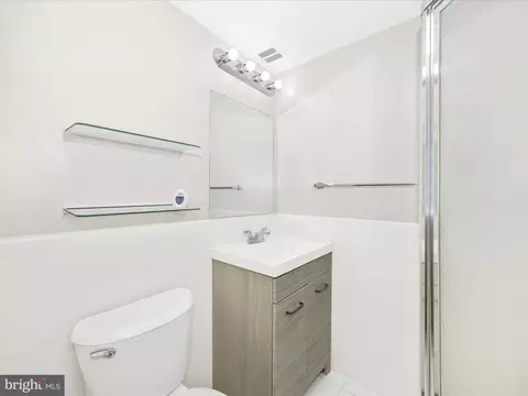 Bath - 14801 Flintstone Ln, Silver Spring, MD 20905 photo 3 of 3