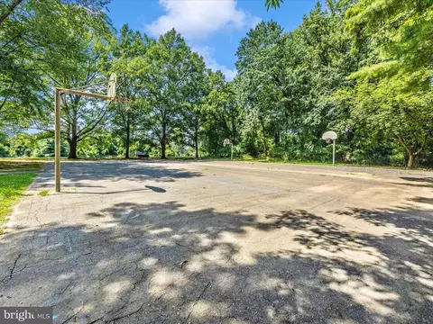 Exterior - 14801 Flintstone Ln, Silver Spring, MD 20905 photo 17 of 25
