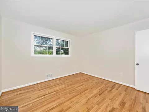 Bedroom - 14801 Flintstone Ln, Silver Spring, MD 20905 photo 6 of 8